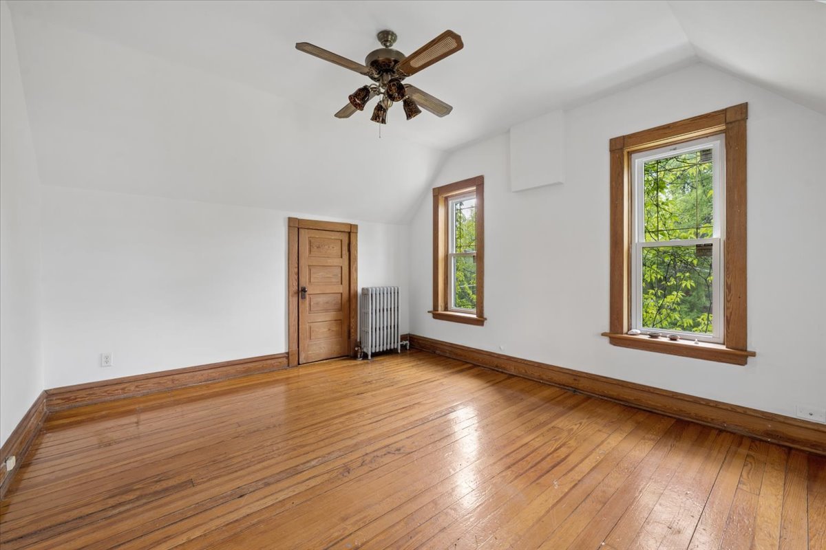 4923 S Greenwood Avenue Property Photo 33