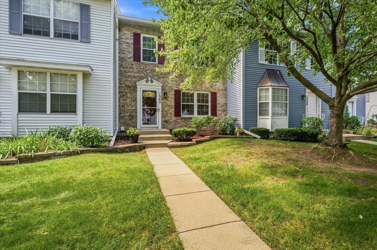1342 Arlington Court Property Photo 1