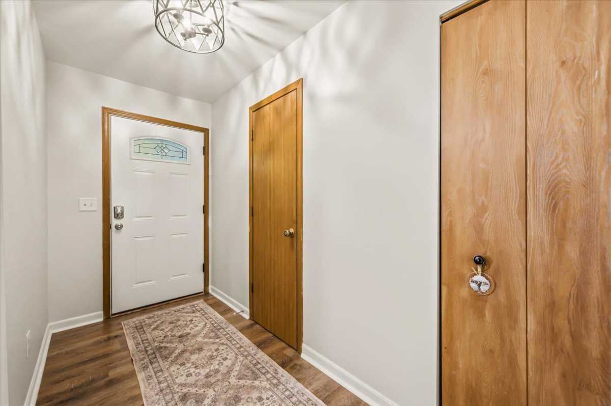 1342 Arlington Court Property Photo 2