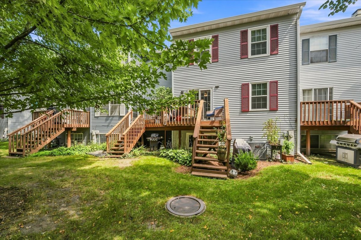 1342 Arlington Court Property Photo 28