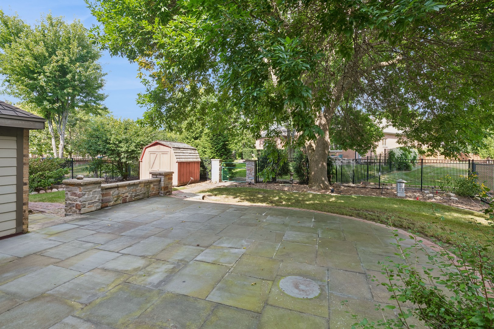 1441 E Hull Drive Property Photo 23