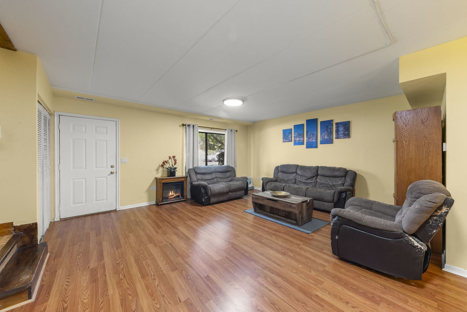 743 E Fullerton Avenue 108 Property Photo 5