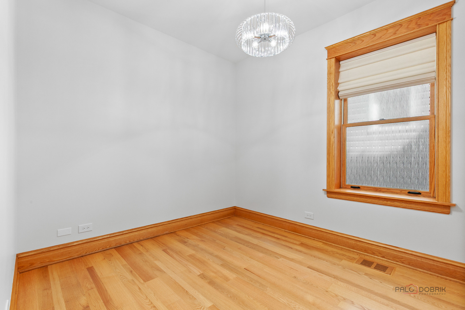4448 N Tripp Avenue Property Photo 14