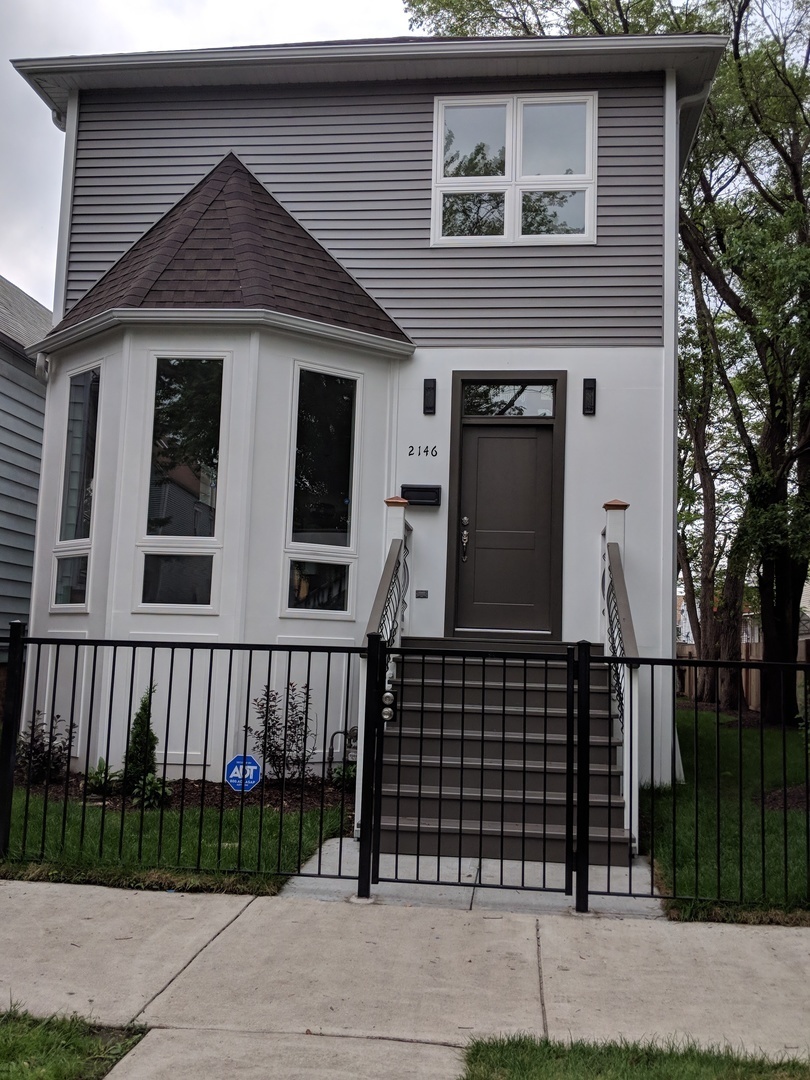 2146 N Kilpatrick Avenue Property Photo