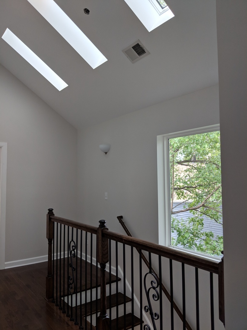 2146 N Kilpatrick Avenue Property Photo 5