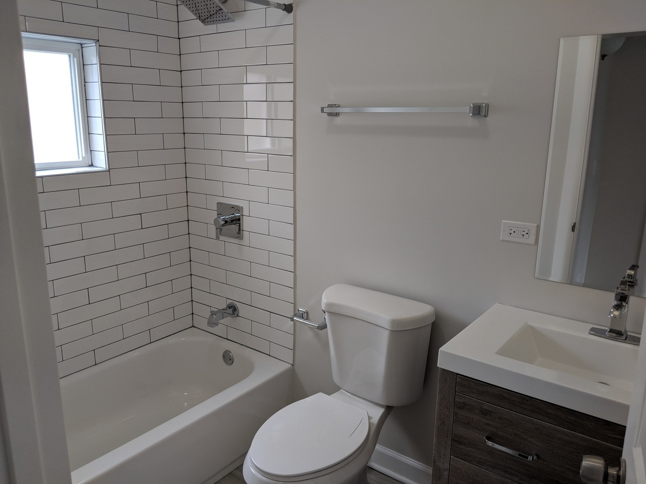 2146 N Kilpatrick Avenue Property Photo 11