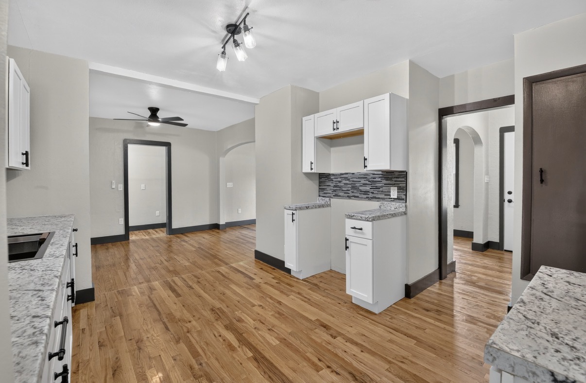 315 9th Avenue Property Photo 12