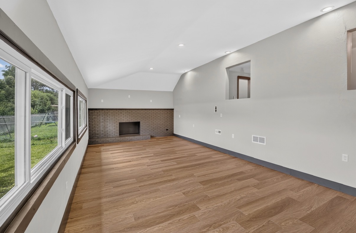 315 9th Avenue Property Photo 15