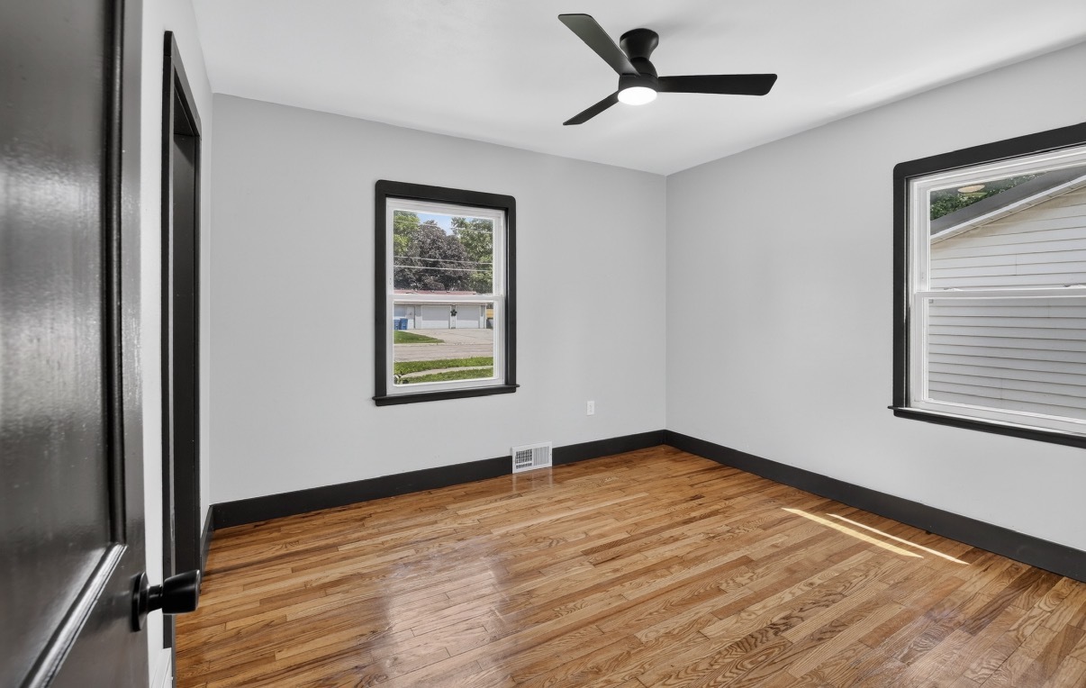 315 9th Avenue Property Photo 23