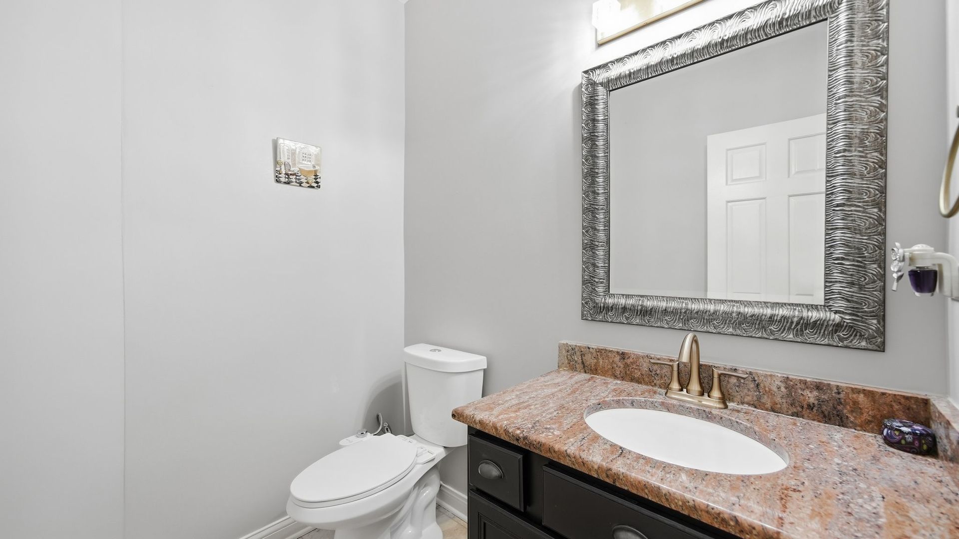 12752112 Property Photo 14