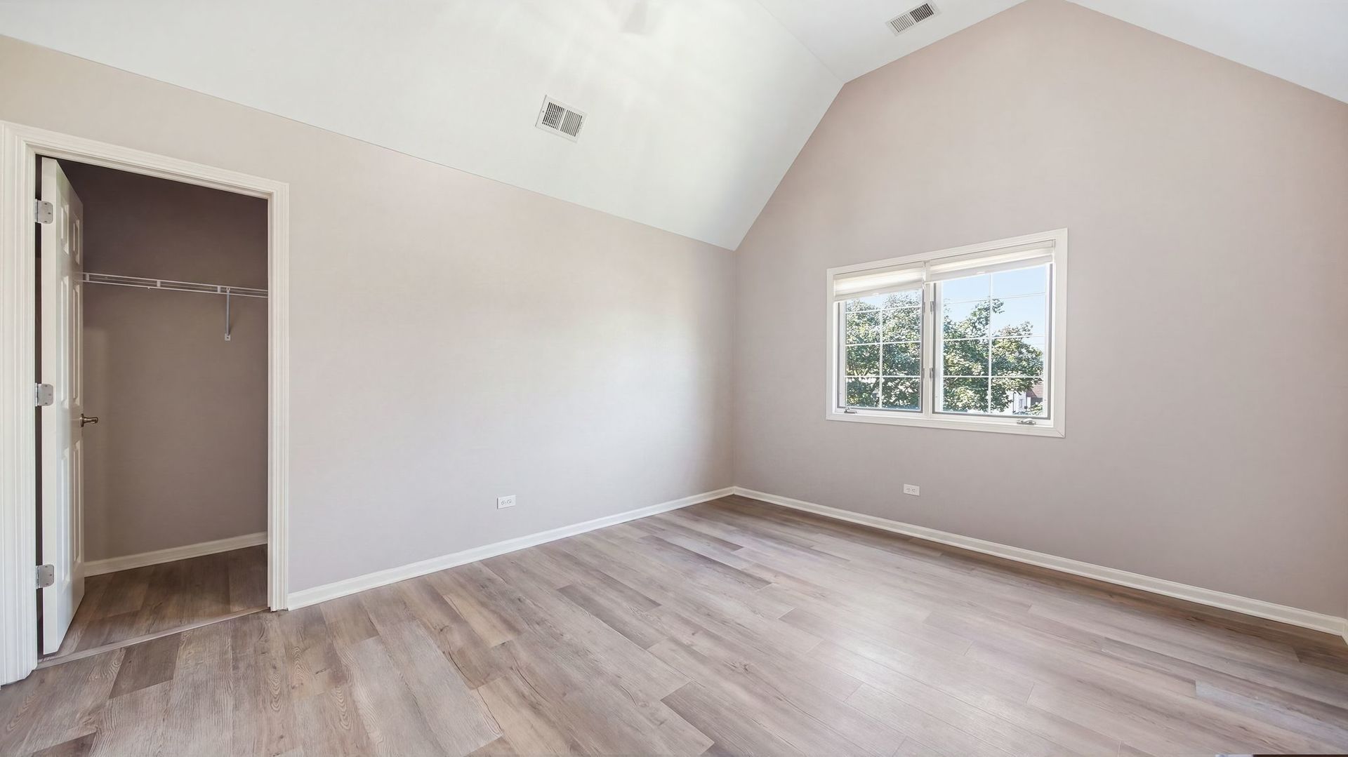 12752112 Property Photo 22