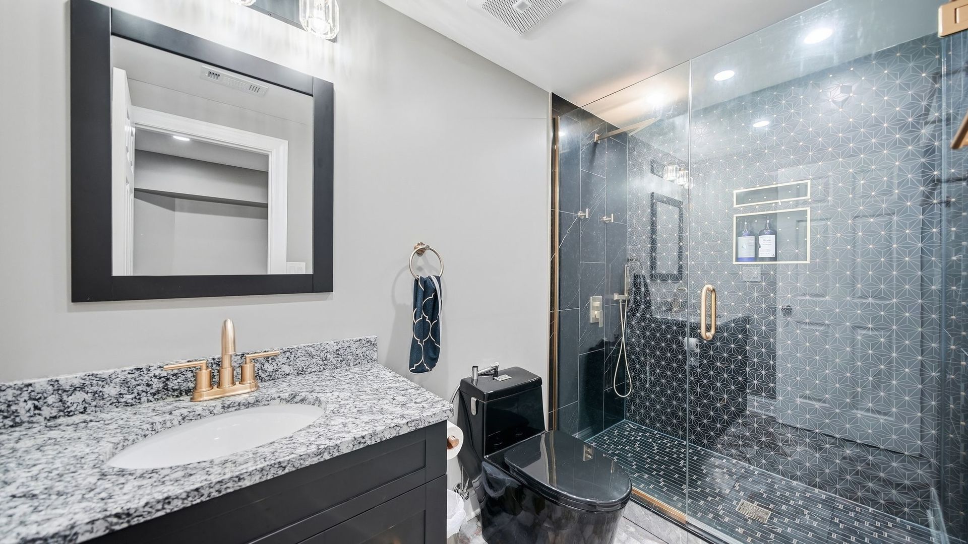 12752112 Property Photo 28