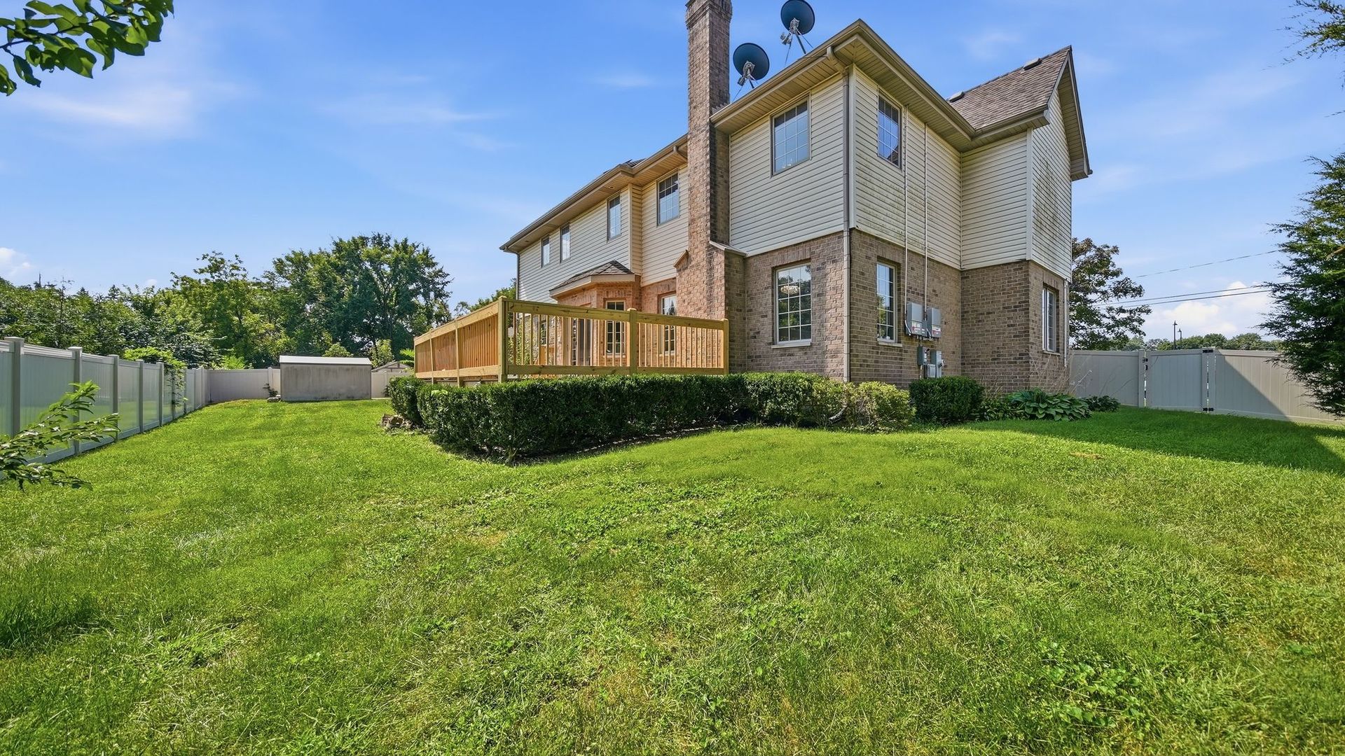 12752112 Property Photo 38