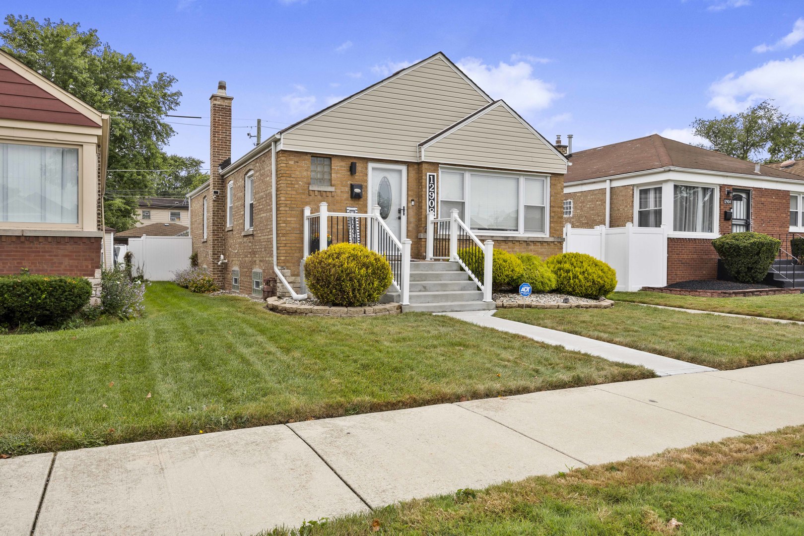 12908 S Parnell Avenue Property Photo 3