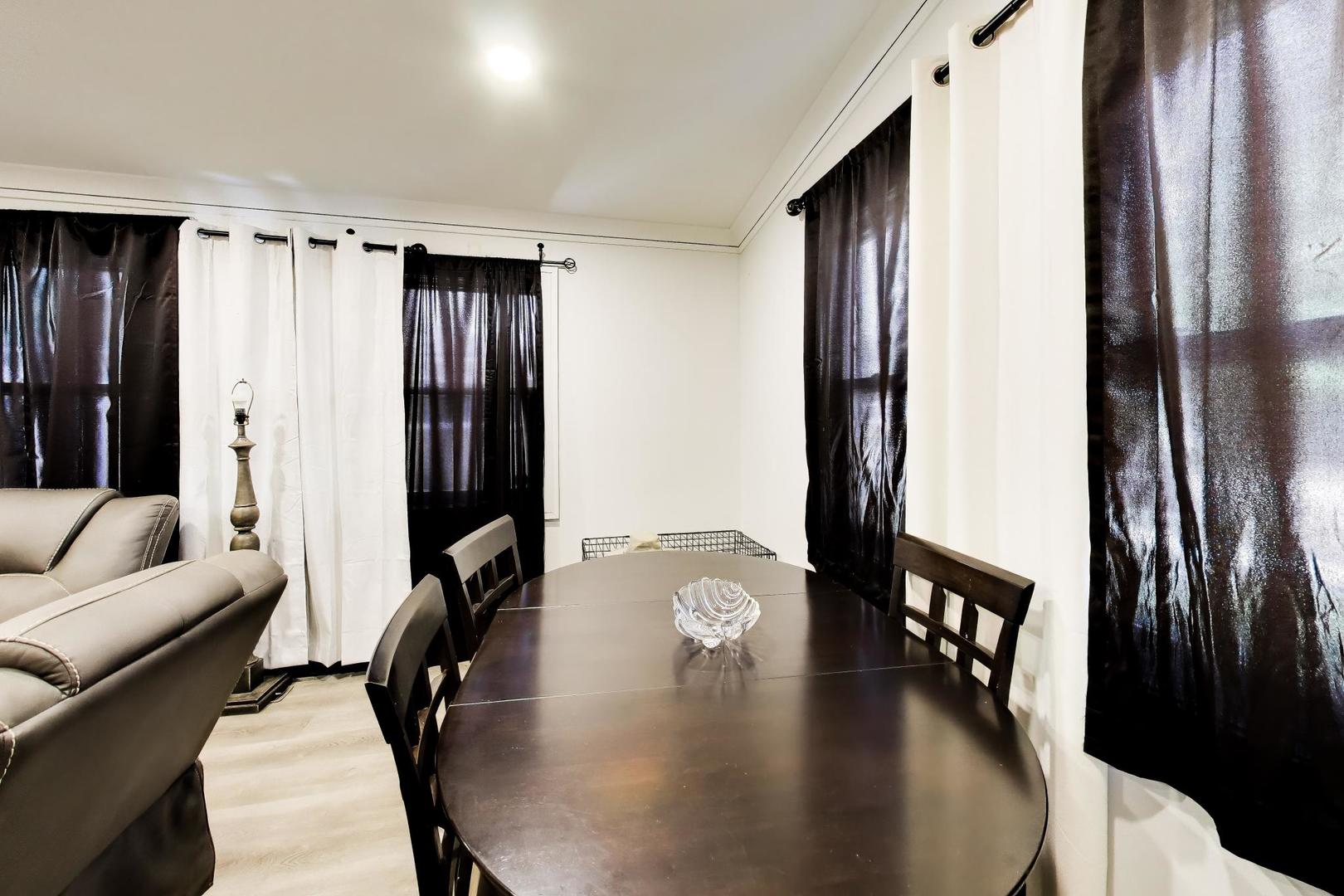 483 Talala Street Property Photo 9