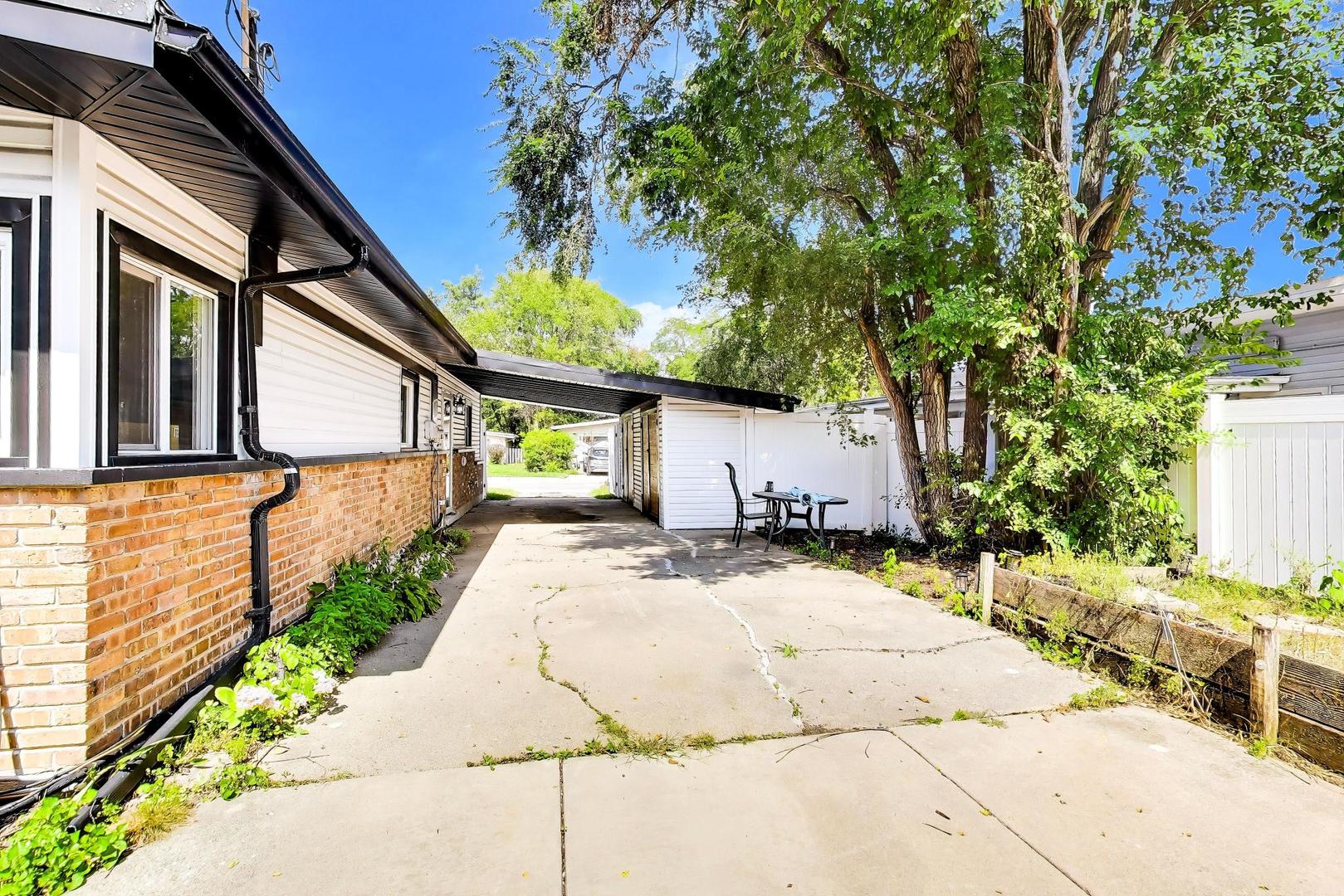 483 Talala Street Property Photo 29