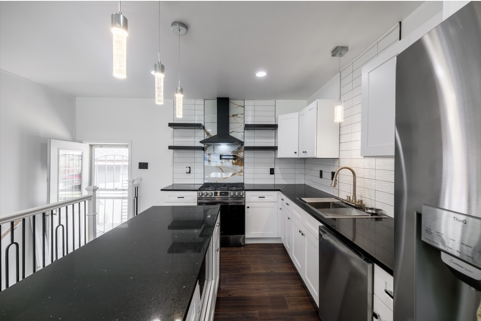 1300 Washington Street Property Photo 8