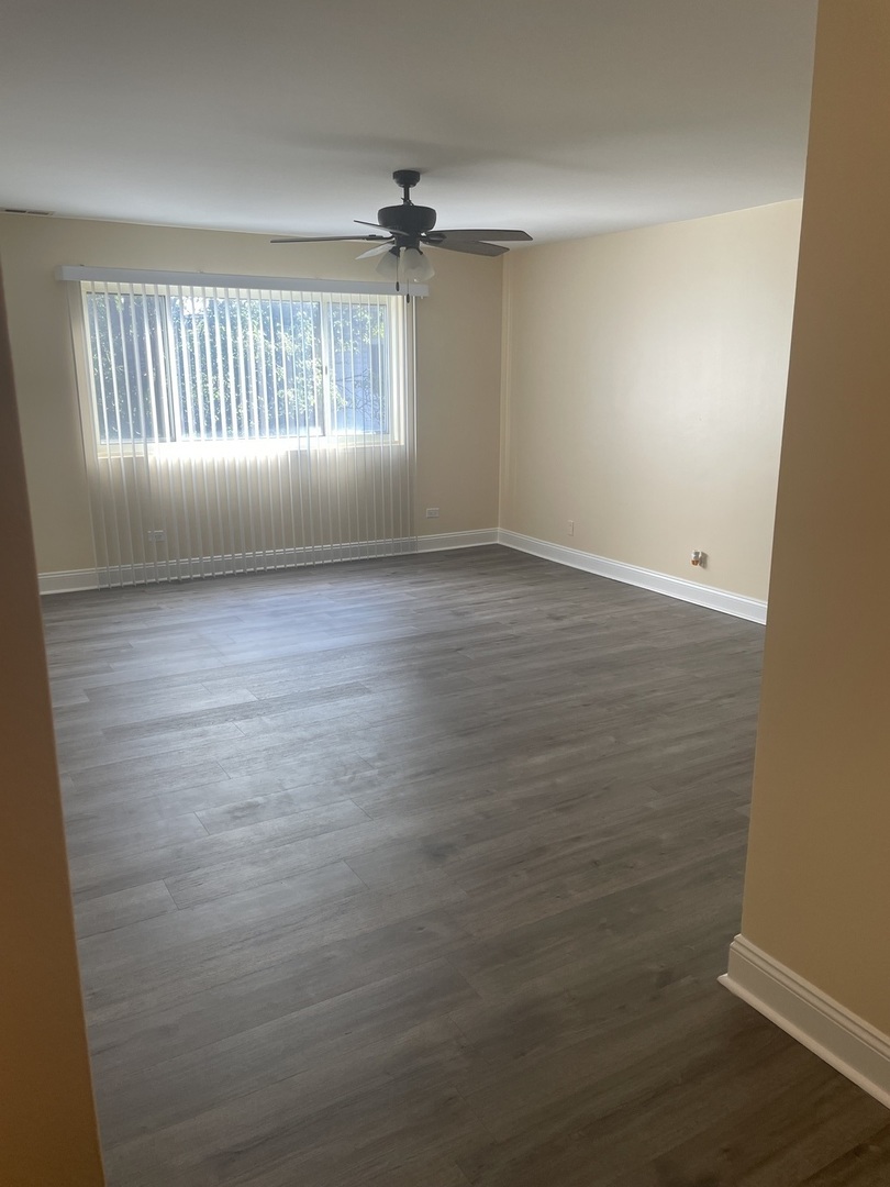 650 Perrie Drive 304 Property Photo 5