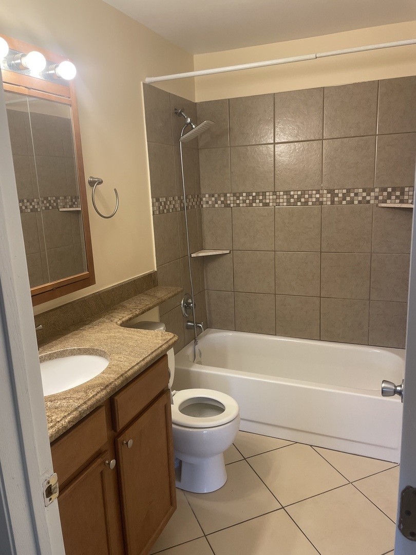 650 Perrie Drive 304 Property Photo 12