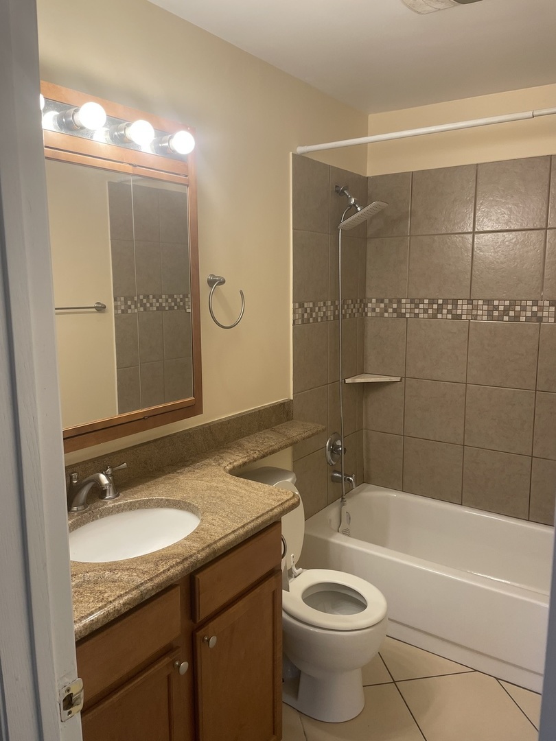 650 Perrie Drive 304 Property Photo 14