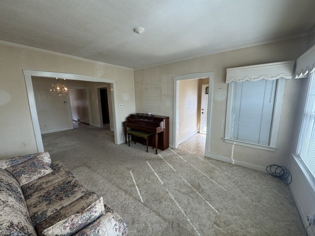 2726 Clarence Avenue Property Photo 5