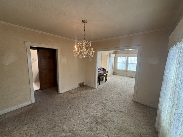 2726 Clarence Avenue Property Photo 7