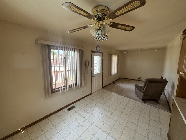 2726 Clarence Avenue Property Photo 11