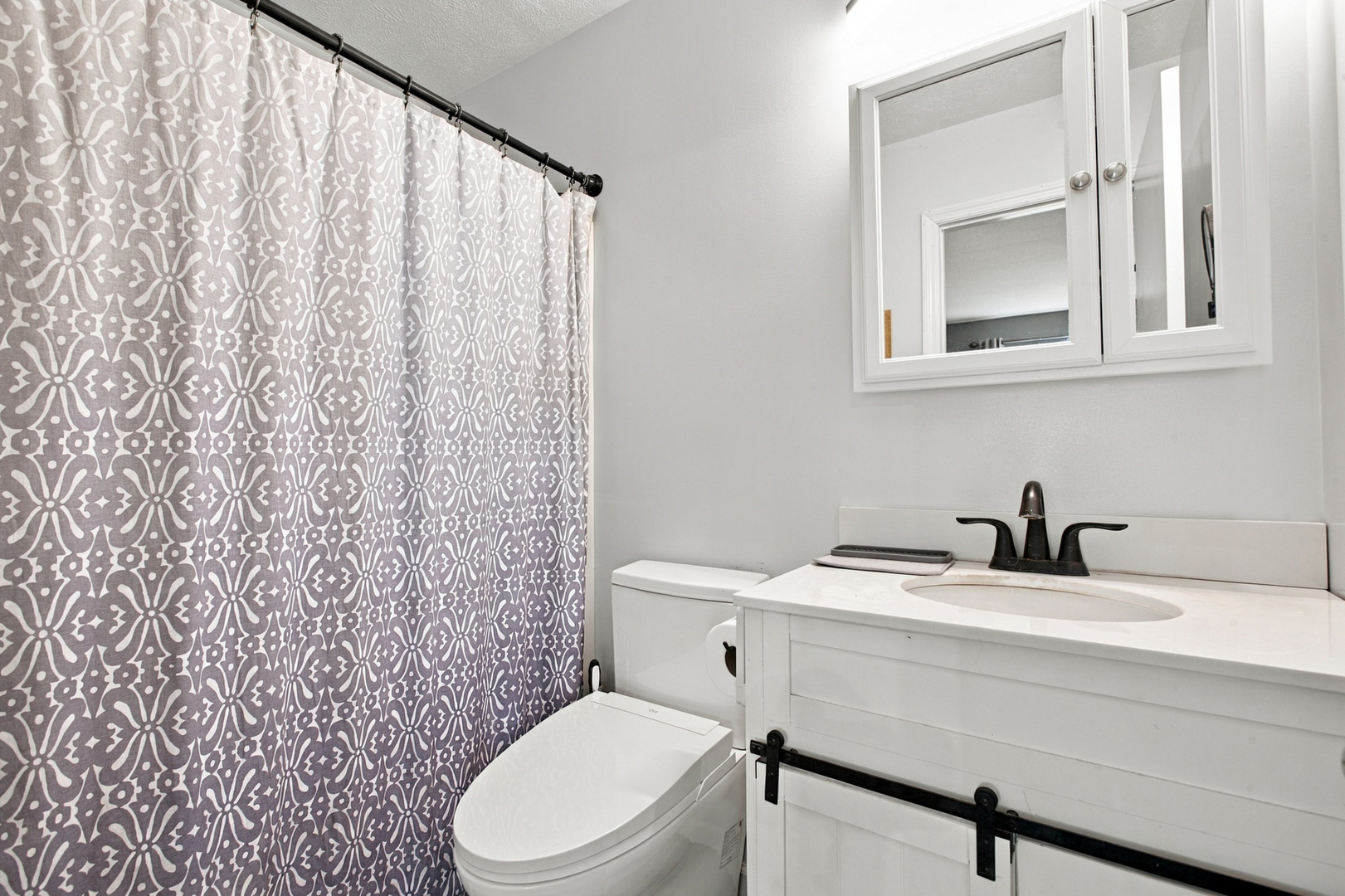 1103 Center Street Property Photo 11