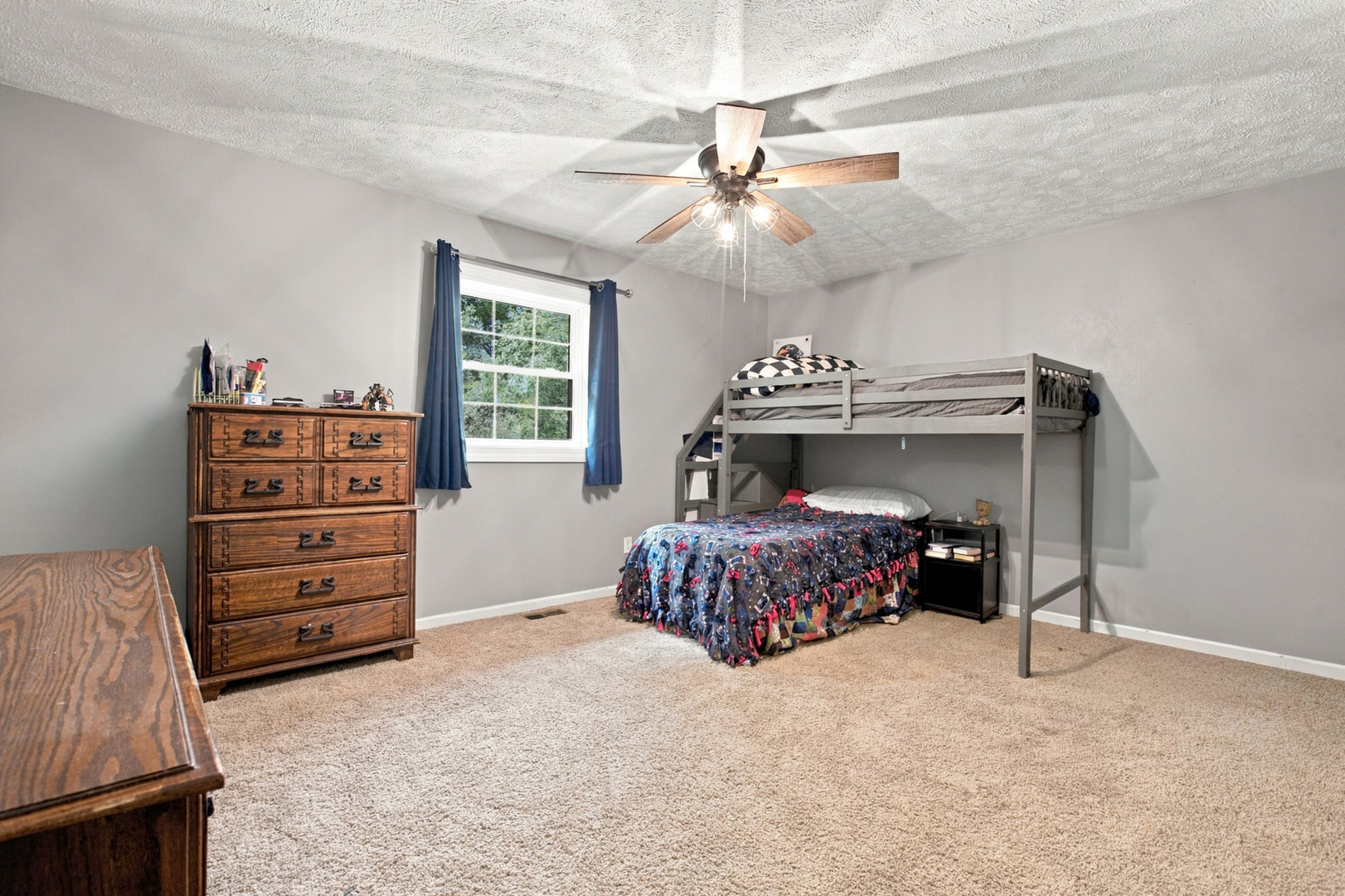 1103 Center Street Property Photo 14