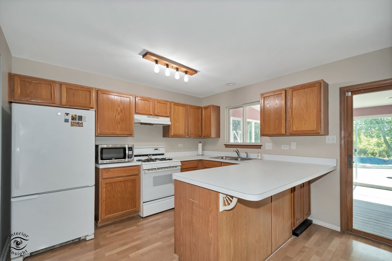 1004 Addleman Street Property Photo 8