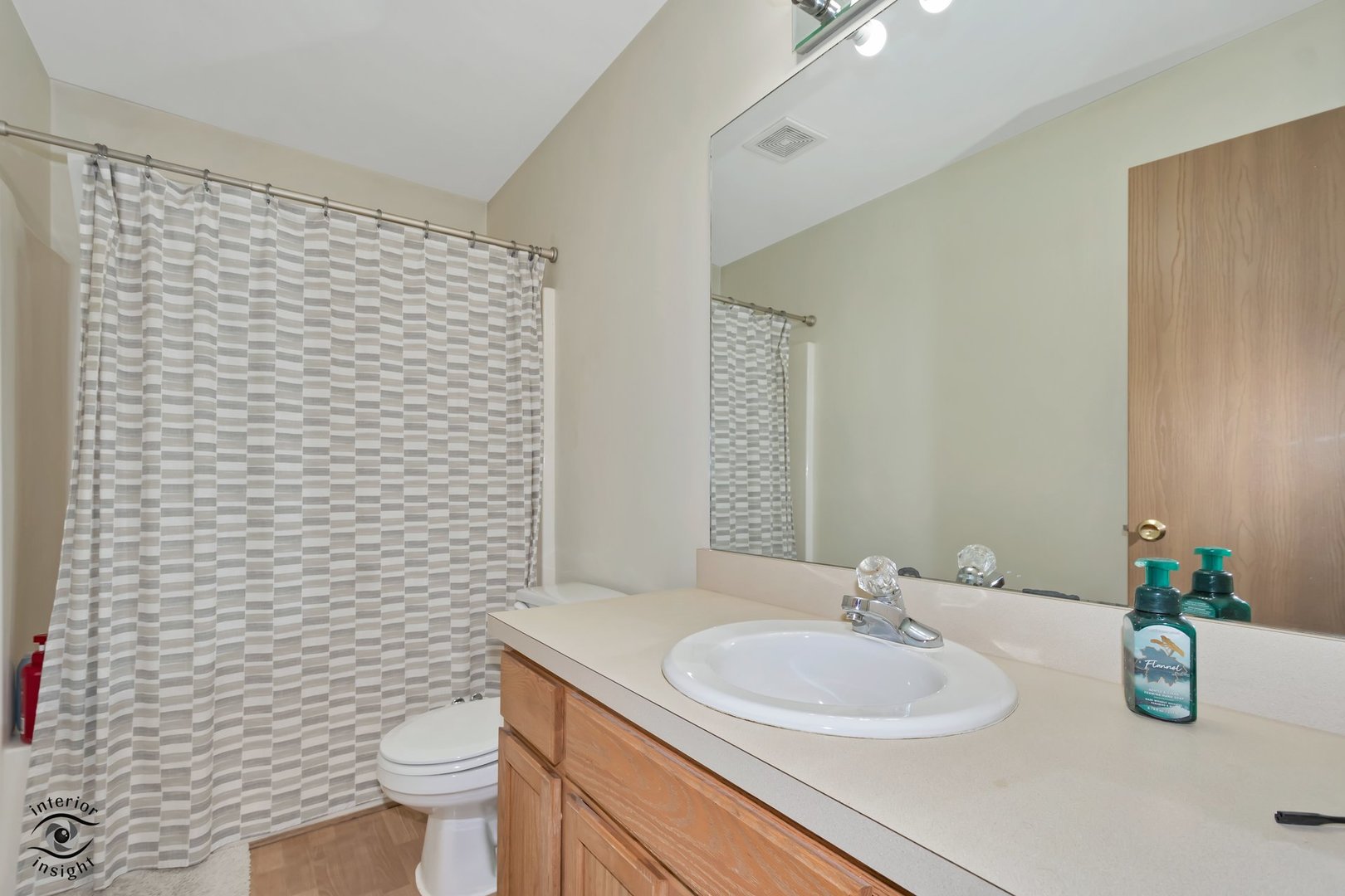 1004 Addleman Street Property Photo 14