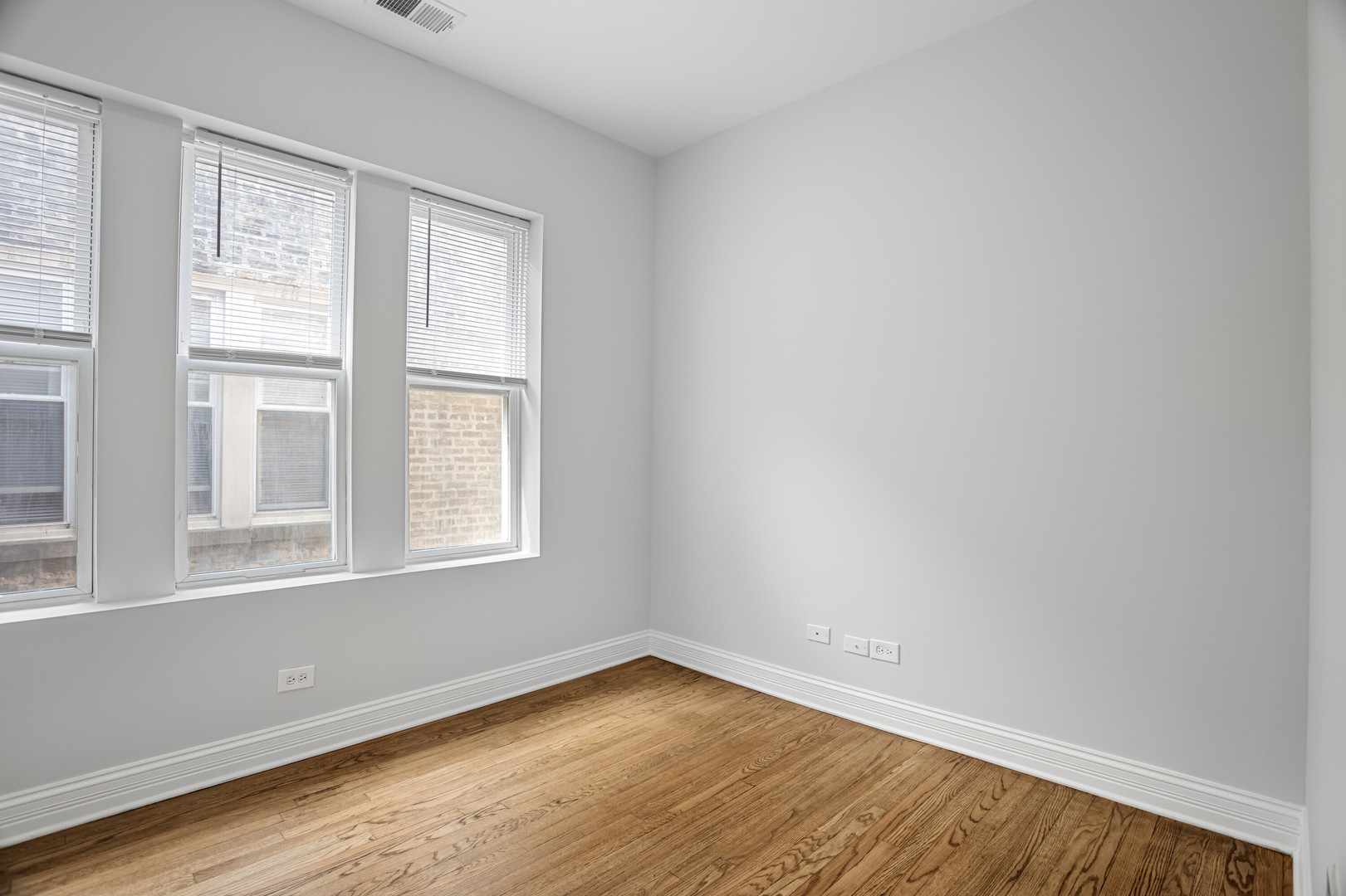 7324 N Damen Avenue 2 Property Photo 6