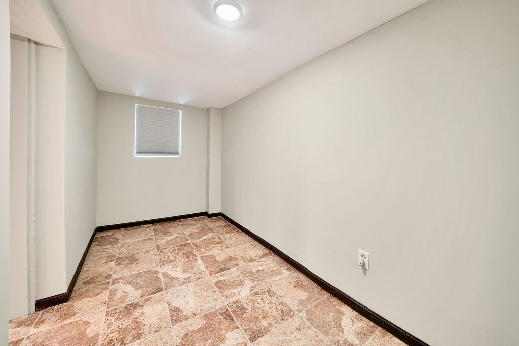 2241 S Austin Boulevard Property Photo 26