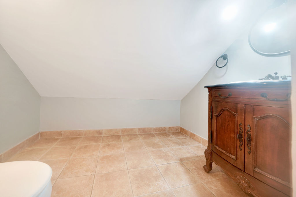 2241 S Austin Boulevard Property Photo 28