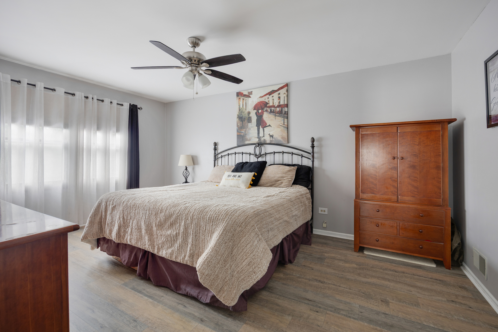 717 S Point Drive Property Photo 11