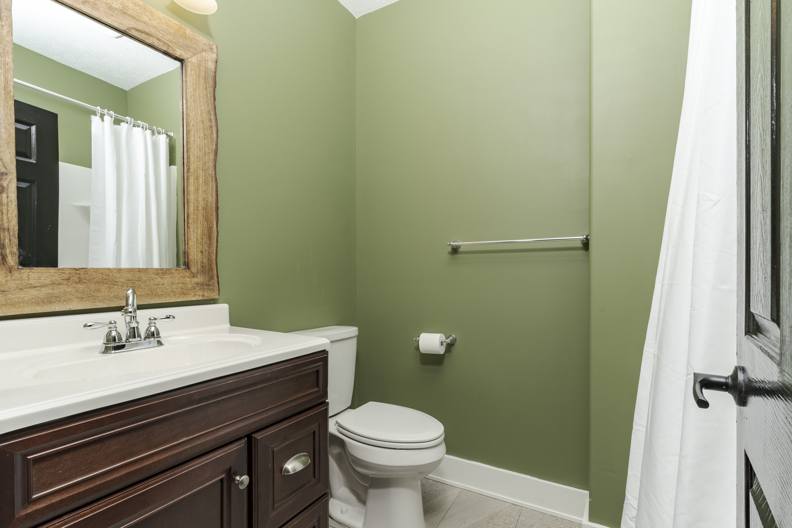 809 N Lee Street Property Photo 14