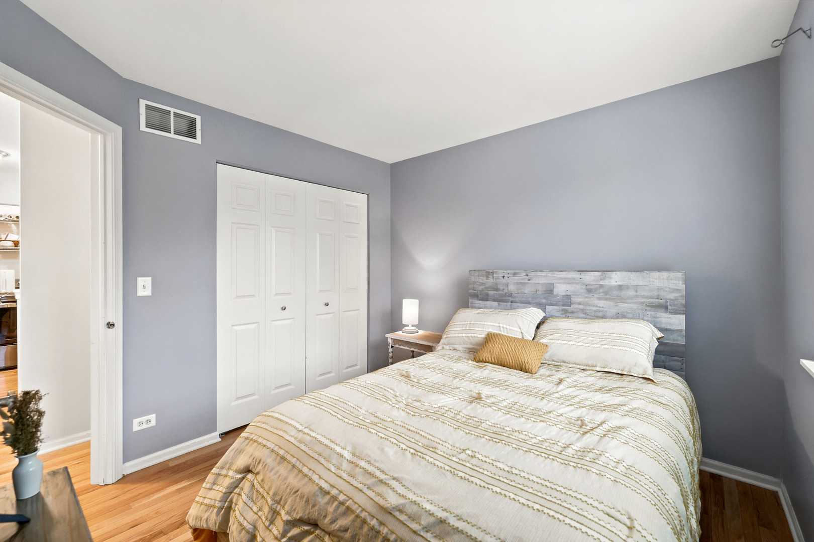 28055 W Niagara Street 28055 Property Photo 21