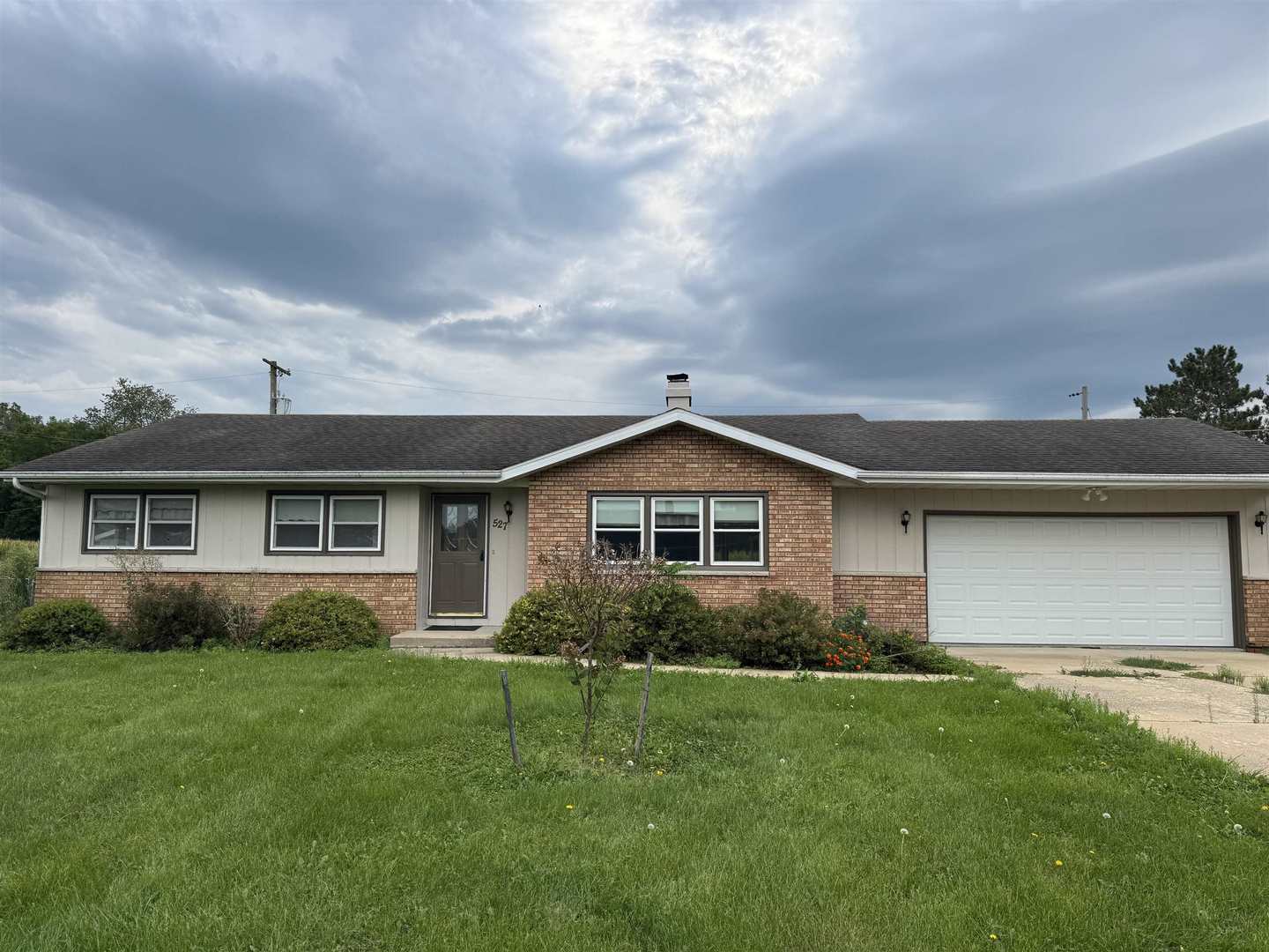 527 Timber Hills Drive Property Photo 1