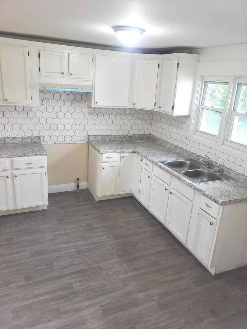 12752195 Property Photo 5