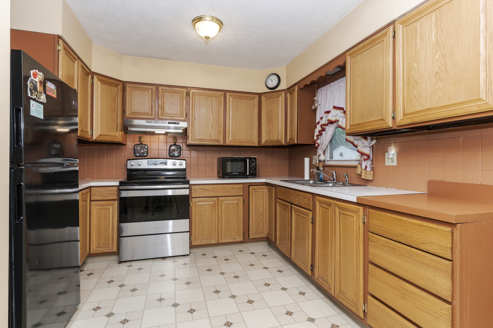 1722 Hoover Drive Property Photo 6