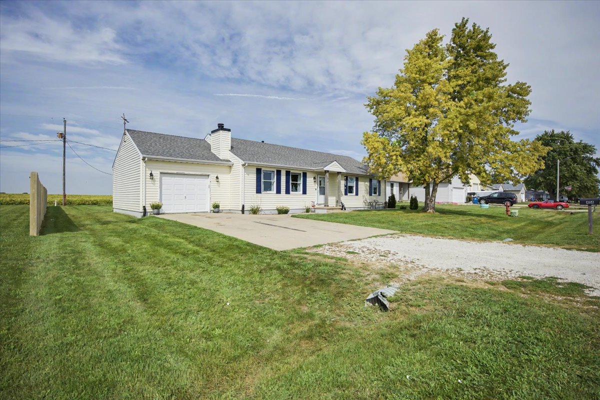 414 N Kathleen Street Property Photo 3