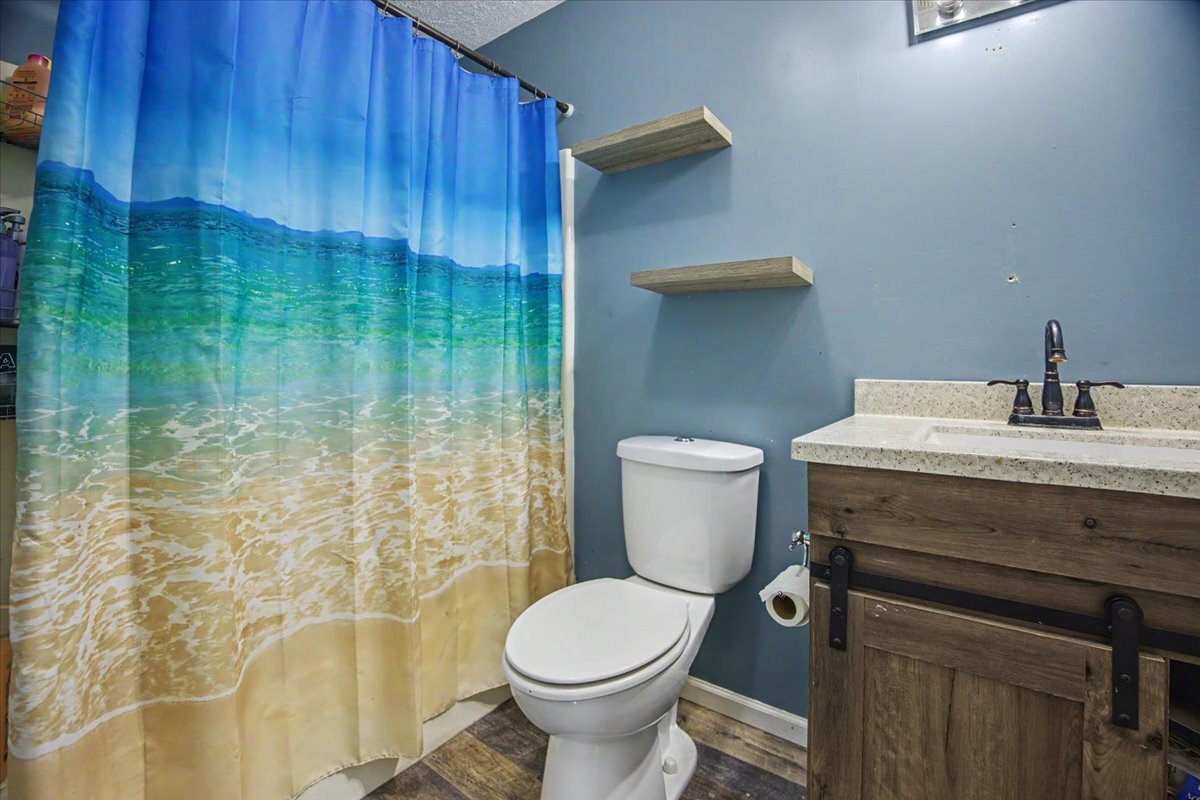 414 N Kathleen Street Property Photo 6