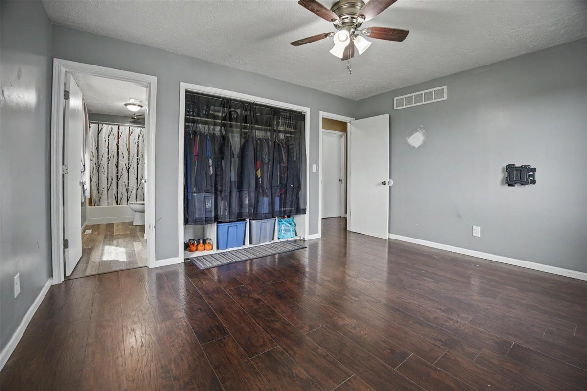 414 N Kathleen Street Property Photo 17