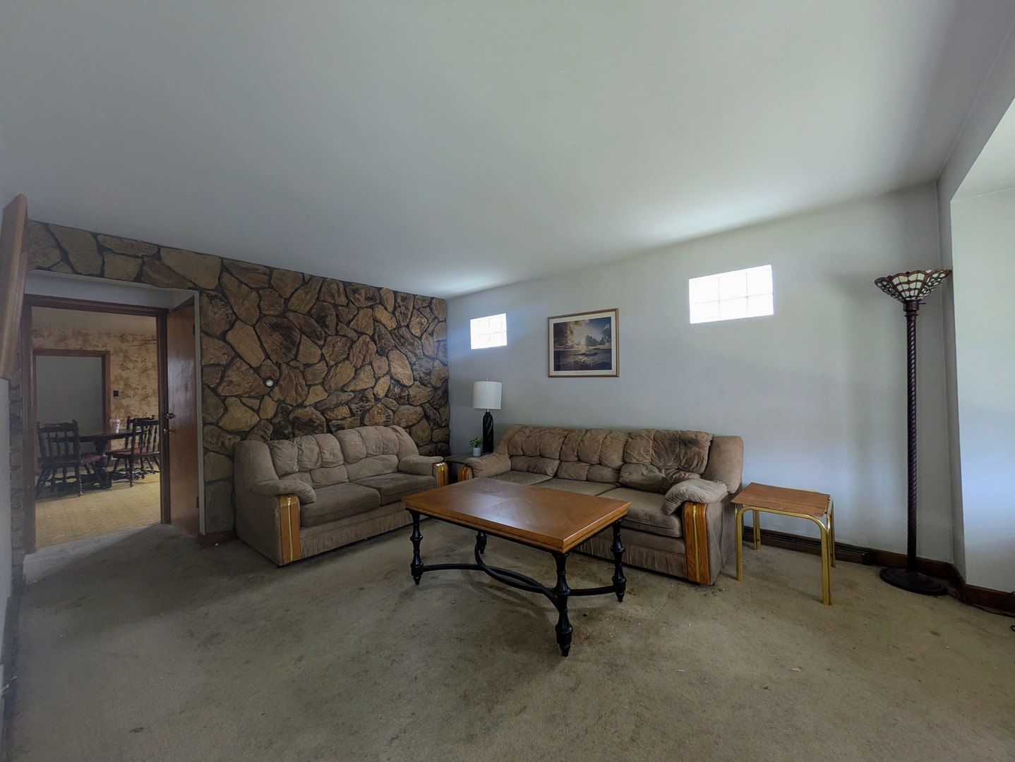 6639 S Knox Avenue Property Photo 3