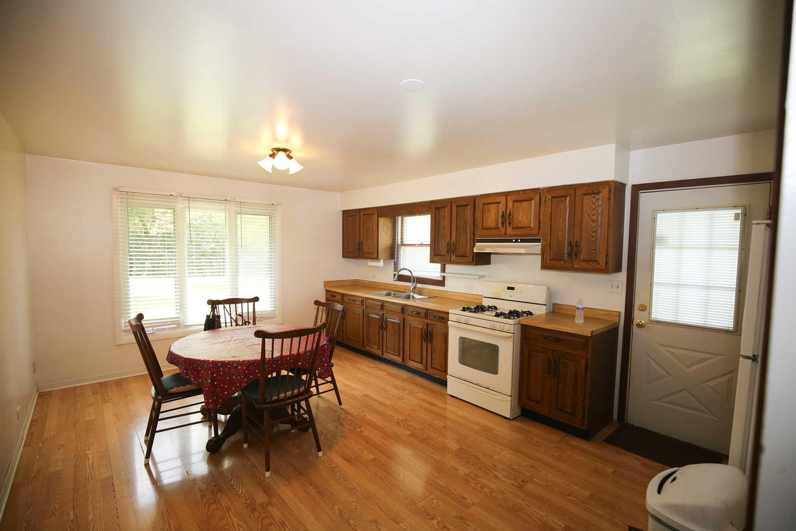 114 Rosemary Avenue Property Photo 5
