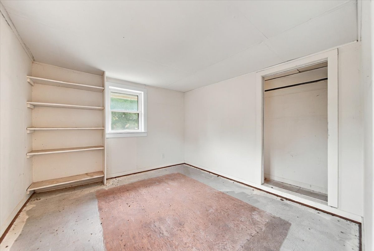 607 N 1st Street Property Photo 26