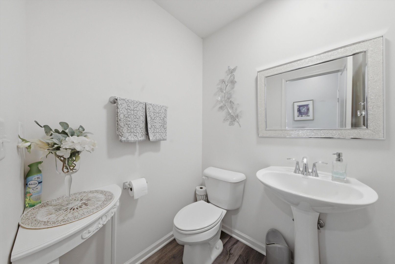 1867 Wren Road Property Photo 12