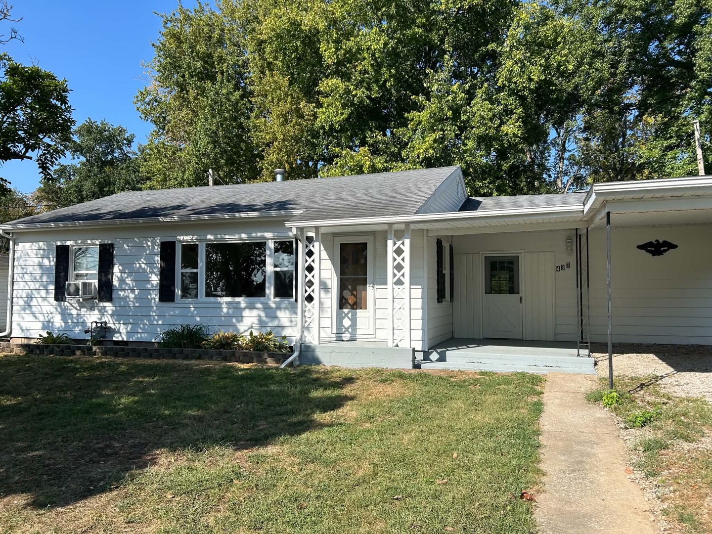 433 Marteeny Street Property Photo 13