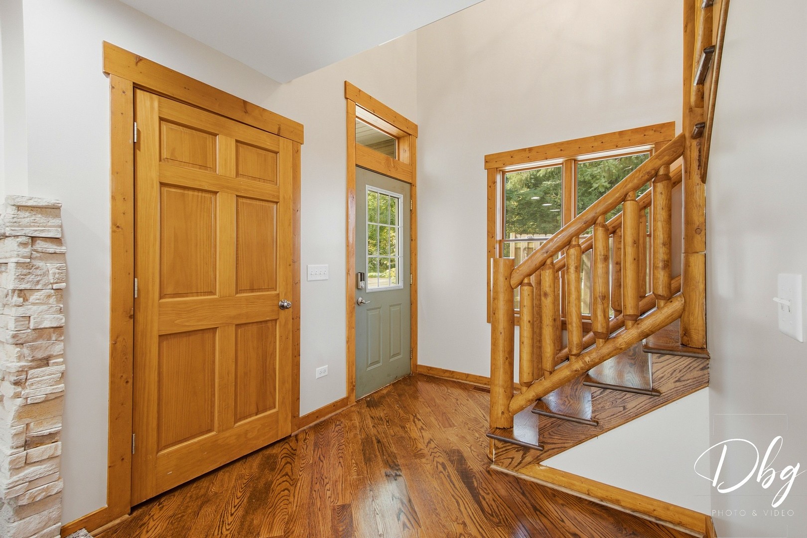 26227 W Forest Court Property Photo 3