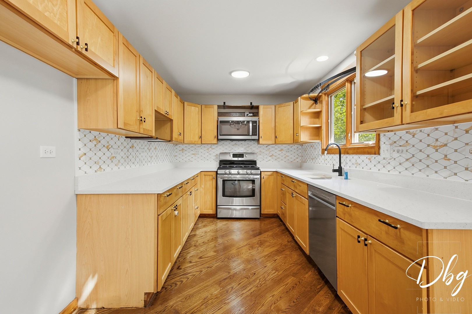 26227 W Forest Court Property Photo 9